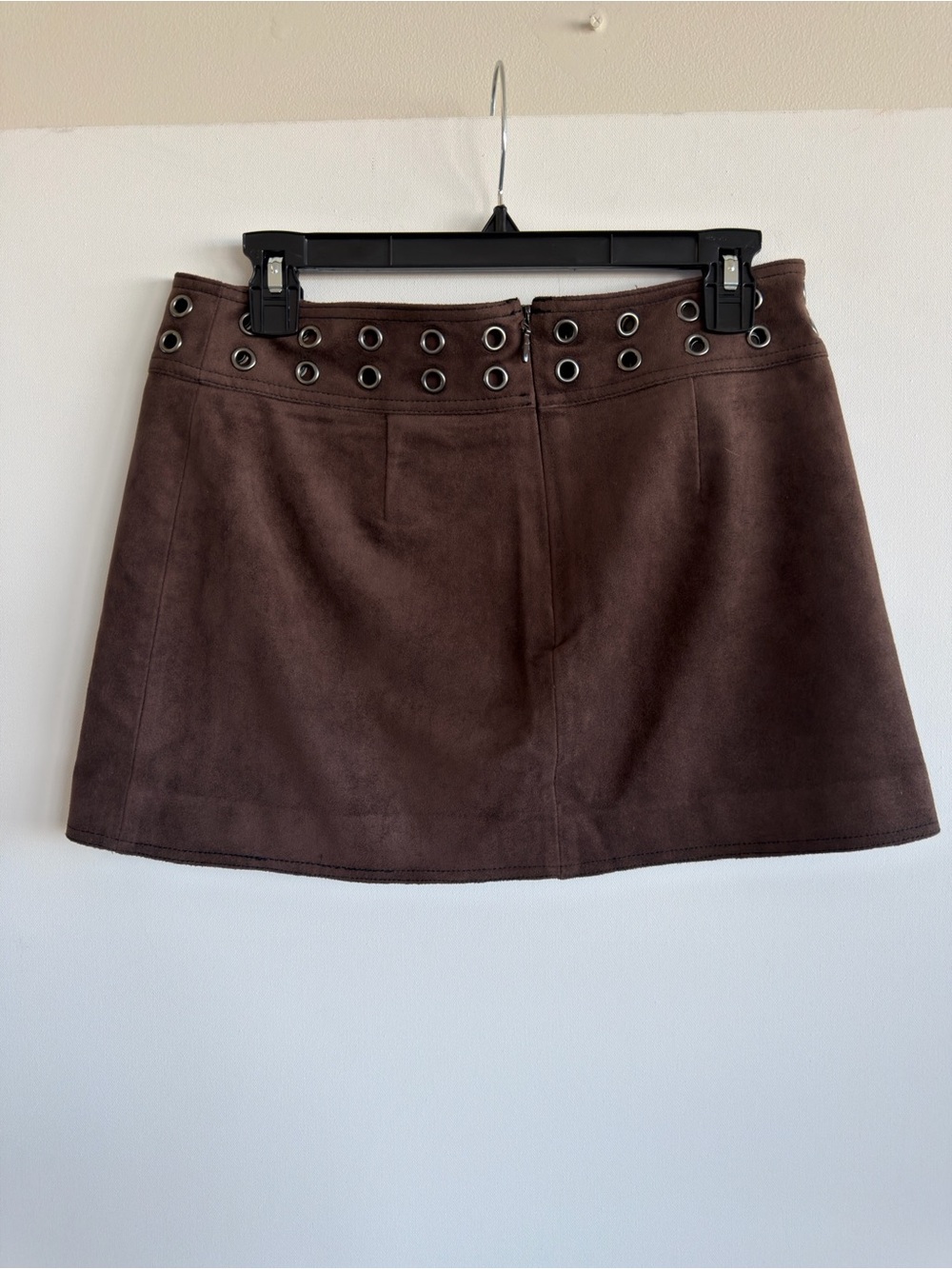 BCBGMAXAZRIA Chocolate Brown Faux Suede Grommet Wrap Mini Skirt Size S - Picture 2 of 4